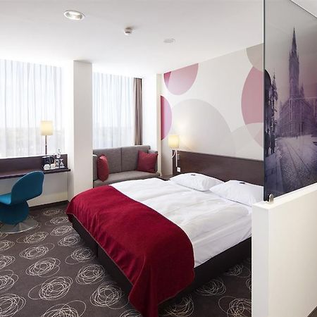 Webers - Das Hotel Im Ruhrturm Essen Szoba fotó