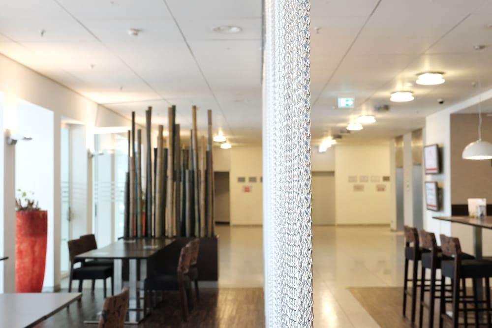 Webers - Das Hotel Im Ruhrturm Essen Kültér fotó